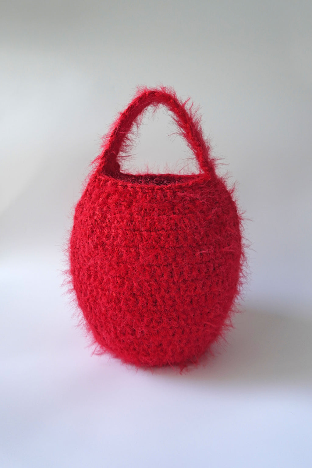 THE EGGIE BAG RED