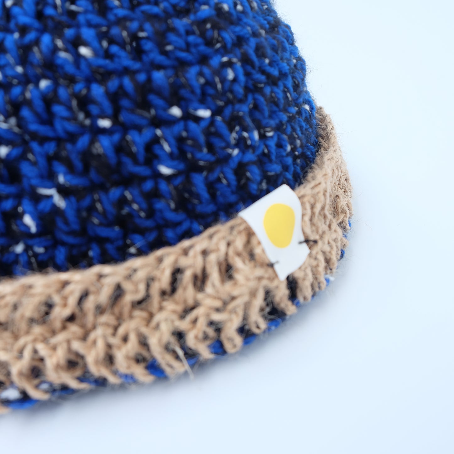 B-Bucket Hat in blue